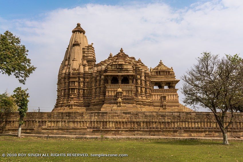 The Chitragupta Temple is a Hindu temple in Madhya Pradesh, India. It is located… The Chitragupta Temple is a Hindu temple in Madhya Pradesh, India. It is located…