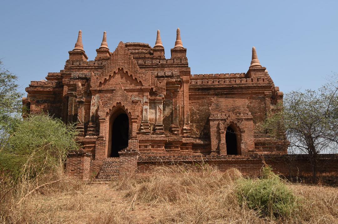 This beautiful temple is located in the Minnanthu Area between the Thambula Temp…